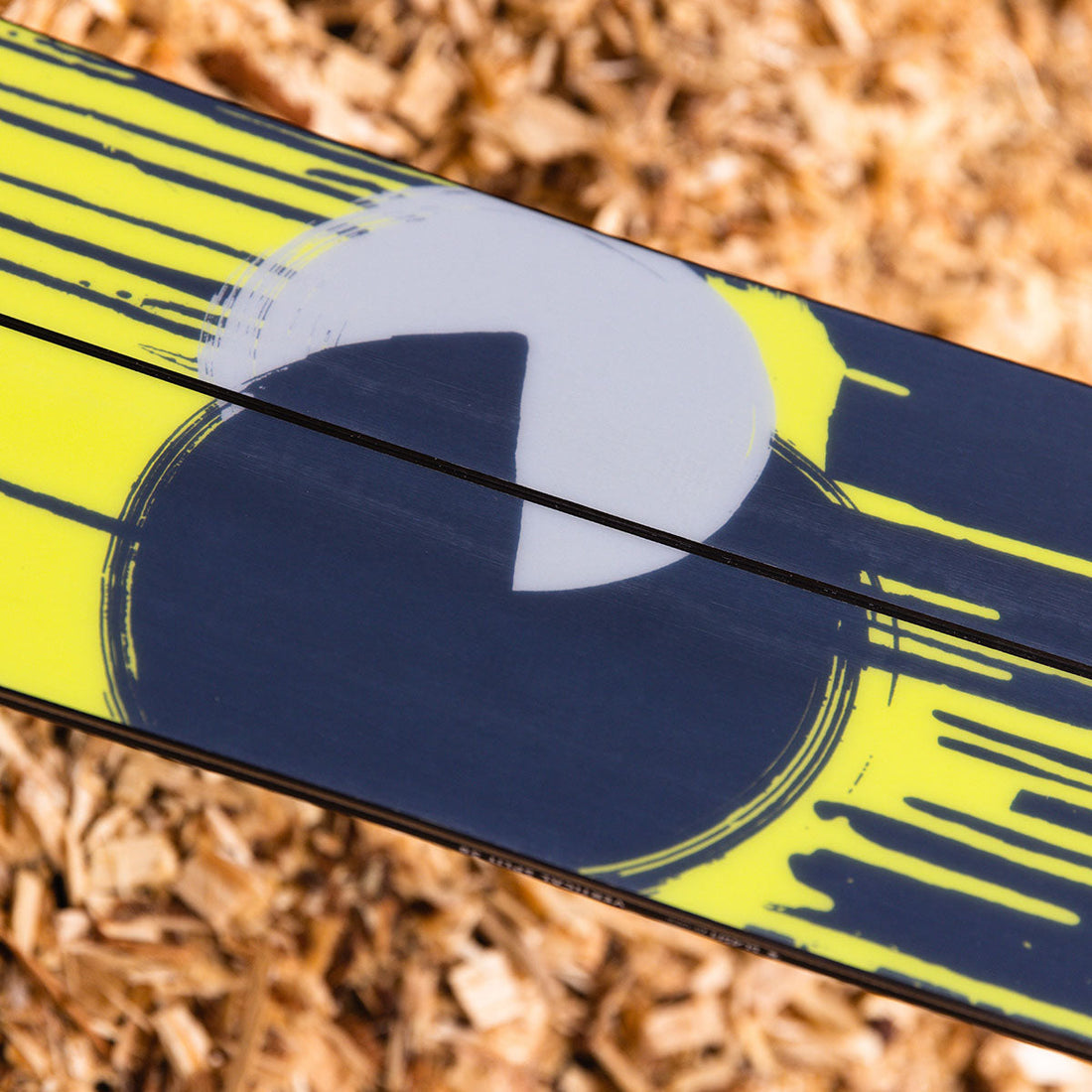 Slash by GiGi -  Vertical Split Snowboard - ApARTment