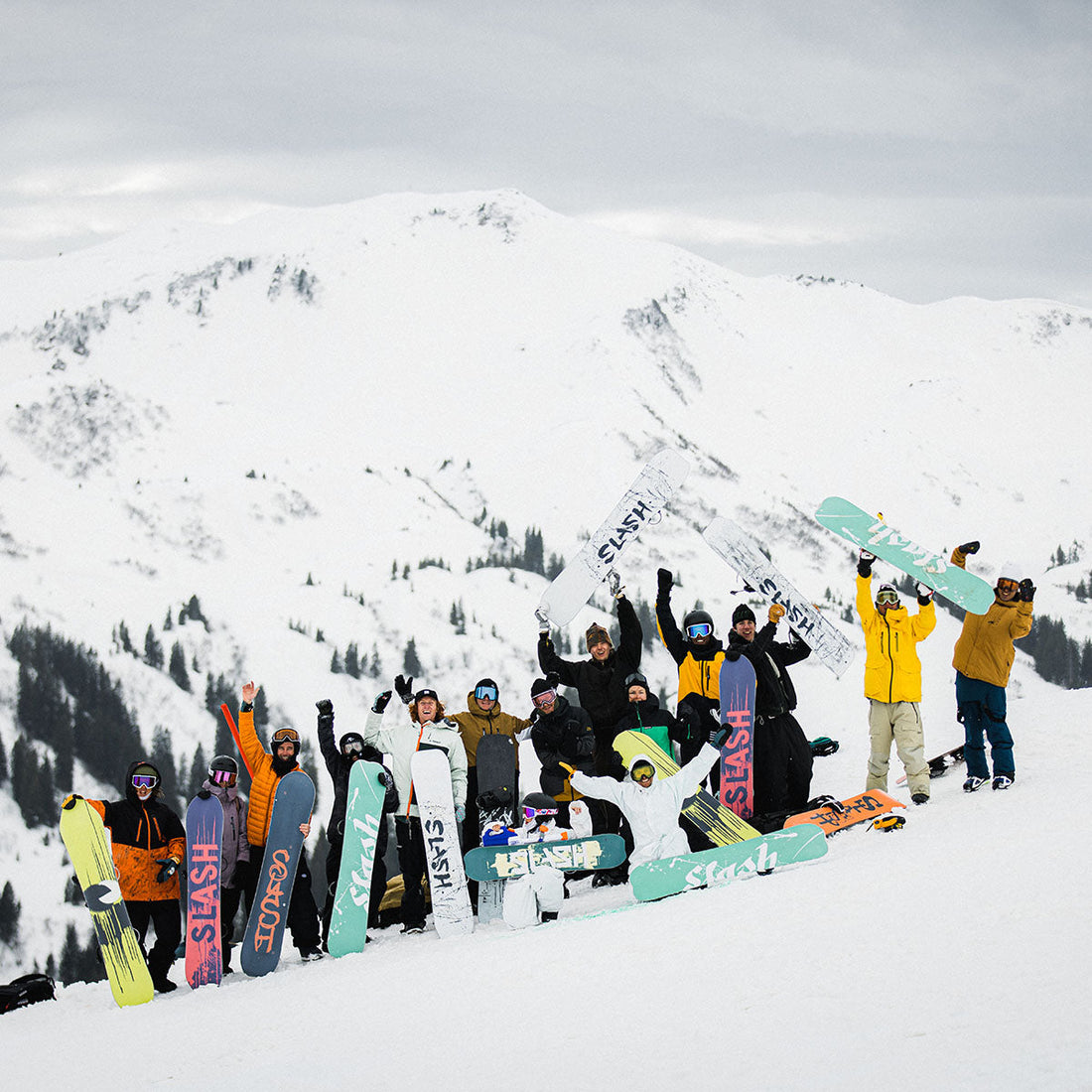 Slash by GiGi -  Vertical Split Snowboard - ApARTment